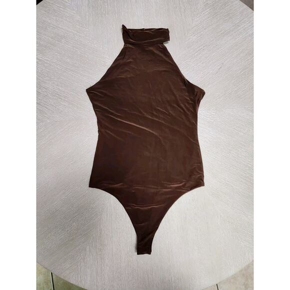 WAYF Women Joan Scrunch Neck Thong Bodysuit Brown Size Medium - Picture 2 of 9